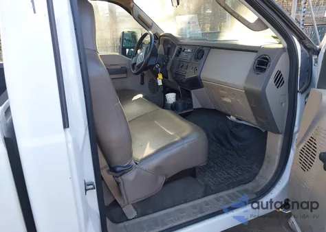 2008 Ford F-250 Xl/Xlt из США, поврежденный, VIN 1FTNF20548EC49718